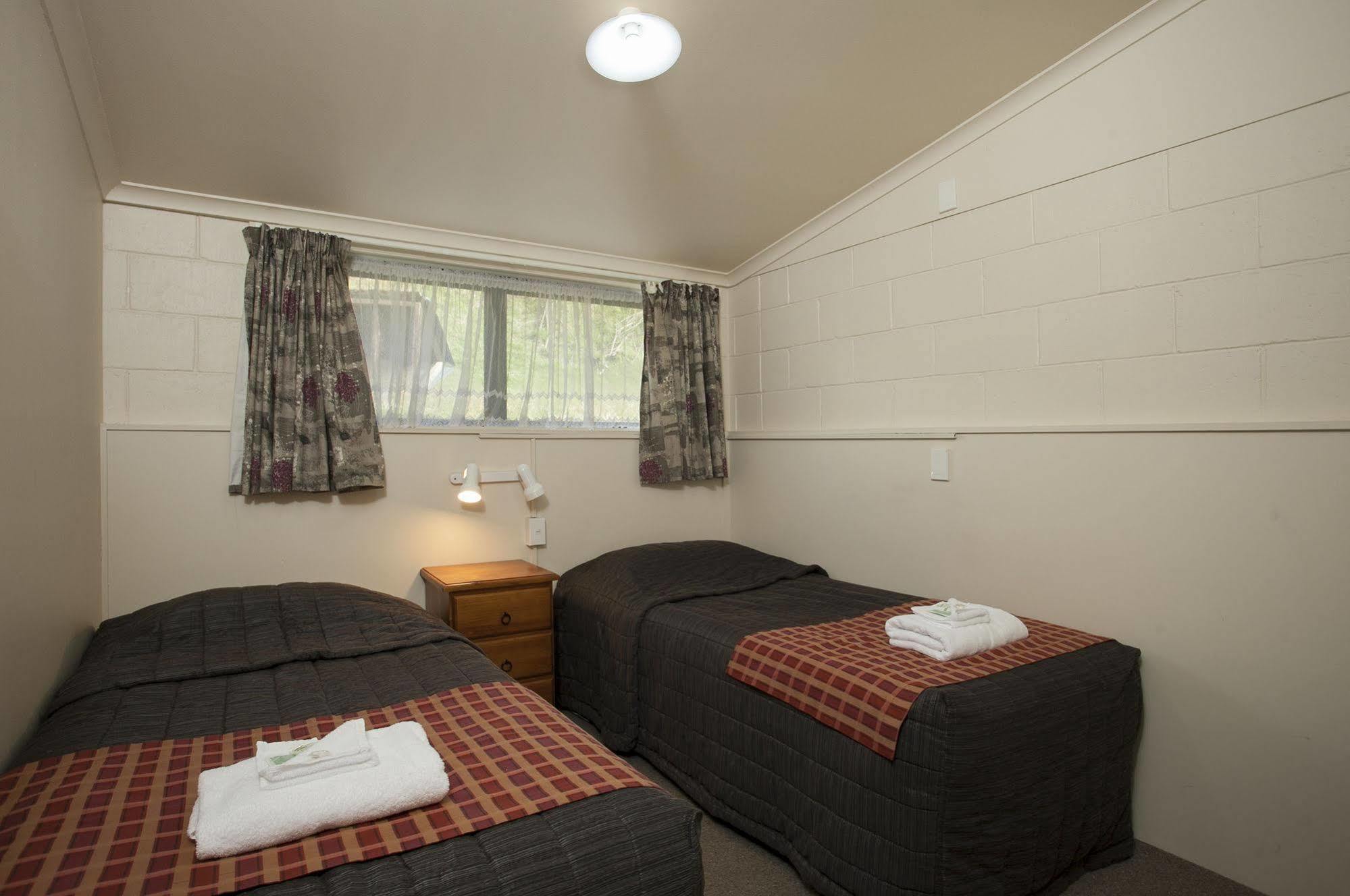 Opal Hot Springs & Holiday Park Okauia Dış mekan fotoğraf